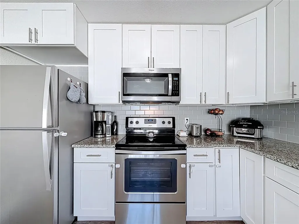 2625 19th Street S St Petersburg FL 33712