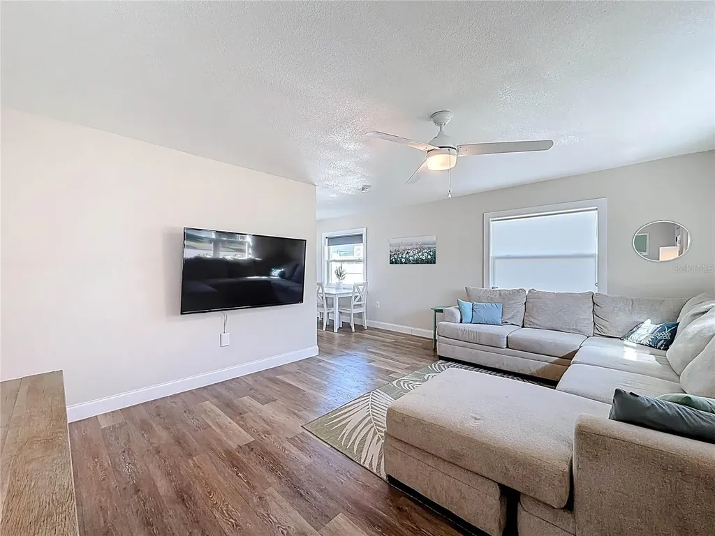 2625 19th Street S St Petersburg FL 33712