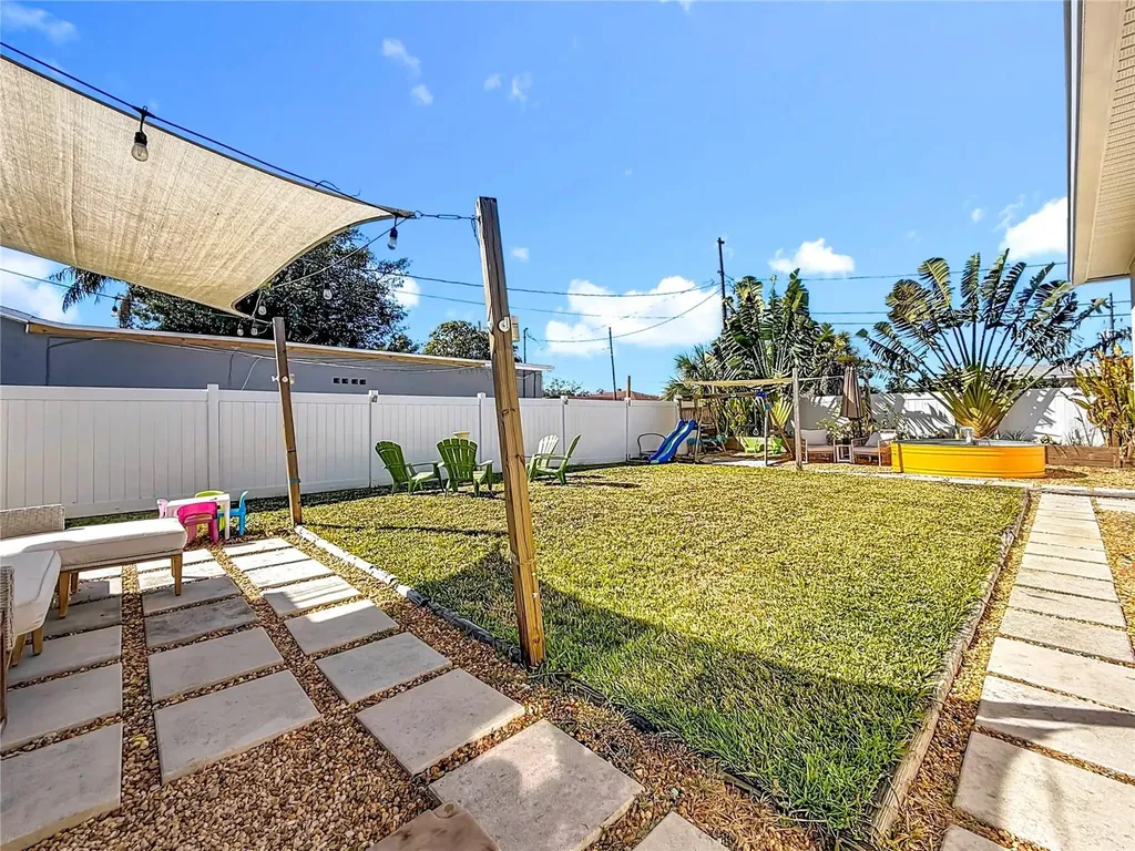 2625 19th Street S St Petersburg FL 33712