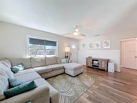 2625 19th Street S St Petersburg FL 33712