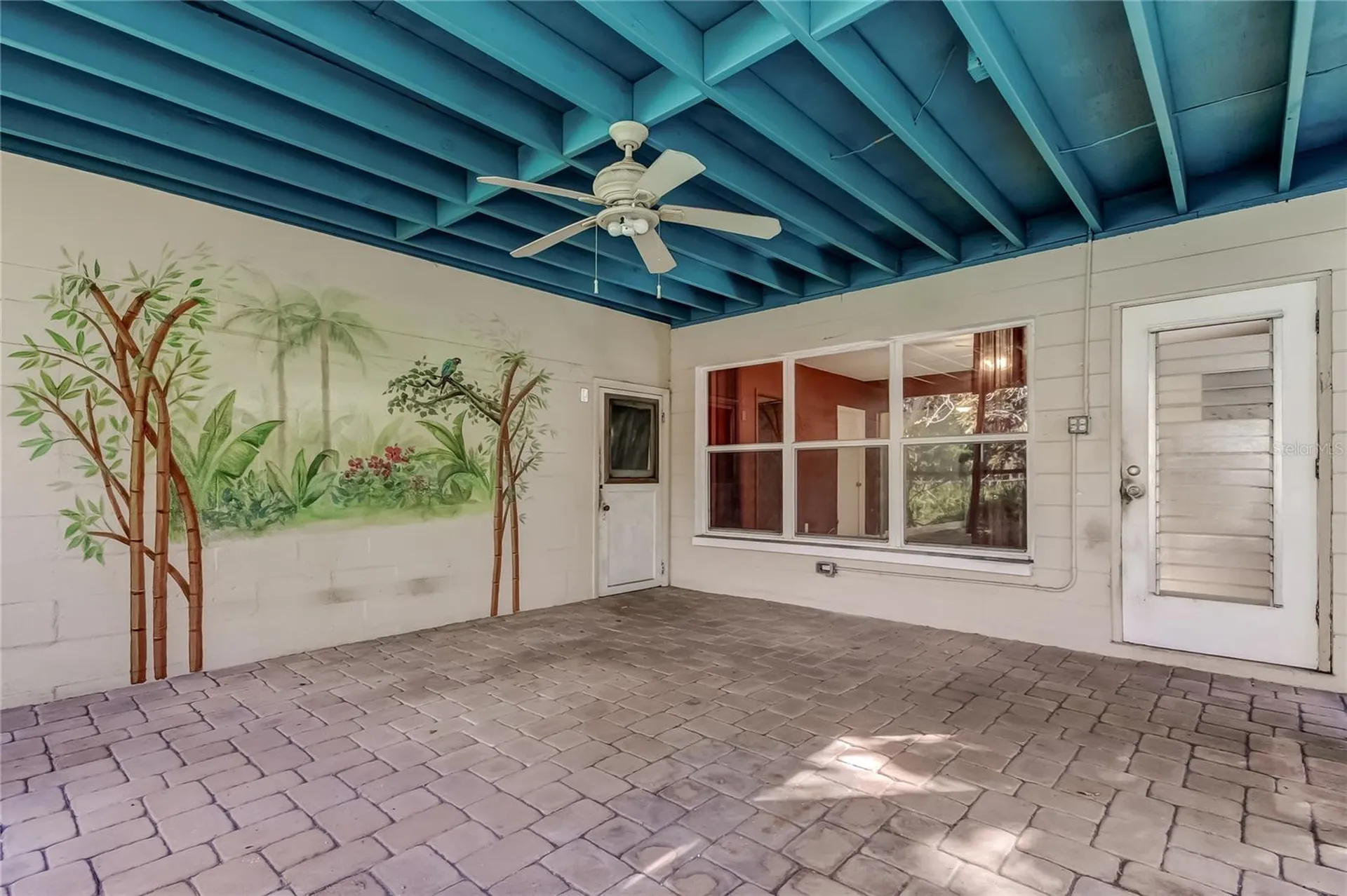 8171 37th Avenue N St Petersburg FL 33710