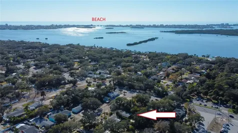 8171 37th Avenue N St Petersburg FL 33710