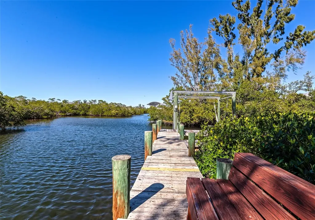 950 Oxford Drive Englewood FL 34223