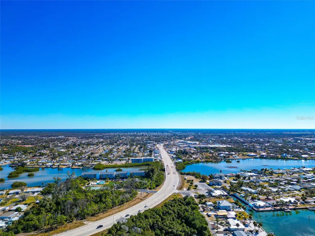 950 Oxford Drive Englewood FL 34223