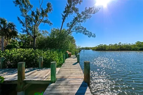 950 Oxford Drive Englewood FL 34223