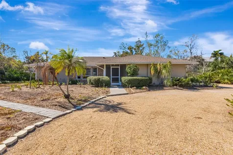 950 Oxford Drive Englewood FL 34223