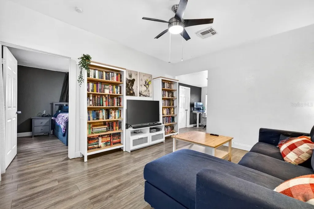 4205 N 15th Street Tampa FL 33610