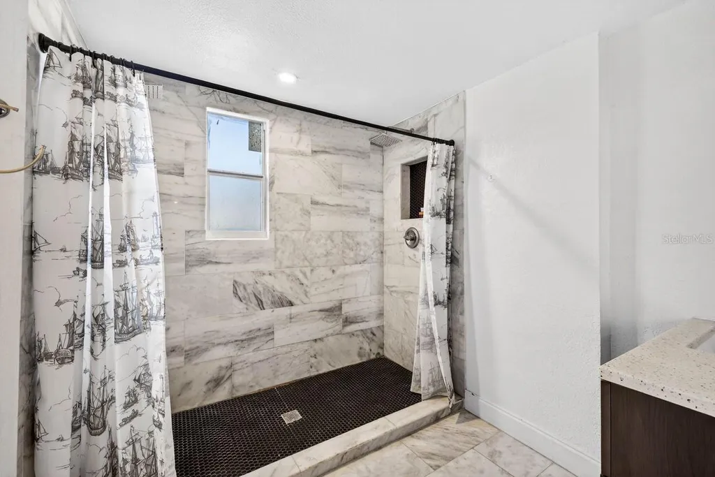 4205 N 15th Street Tampa FL 33610