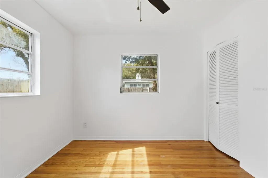 5128 18th Street N St Petersburg FL 33714