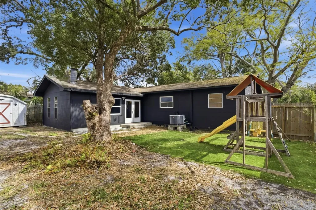 5128 18th Street N St Petersburg FL 33714
