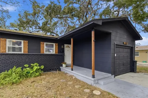 5128 18th Street N St Petersburg FL 33714