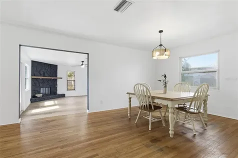 5128 18th Street N St Petersburg FL 33714