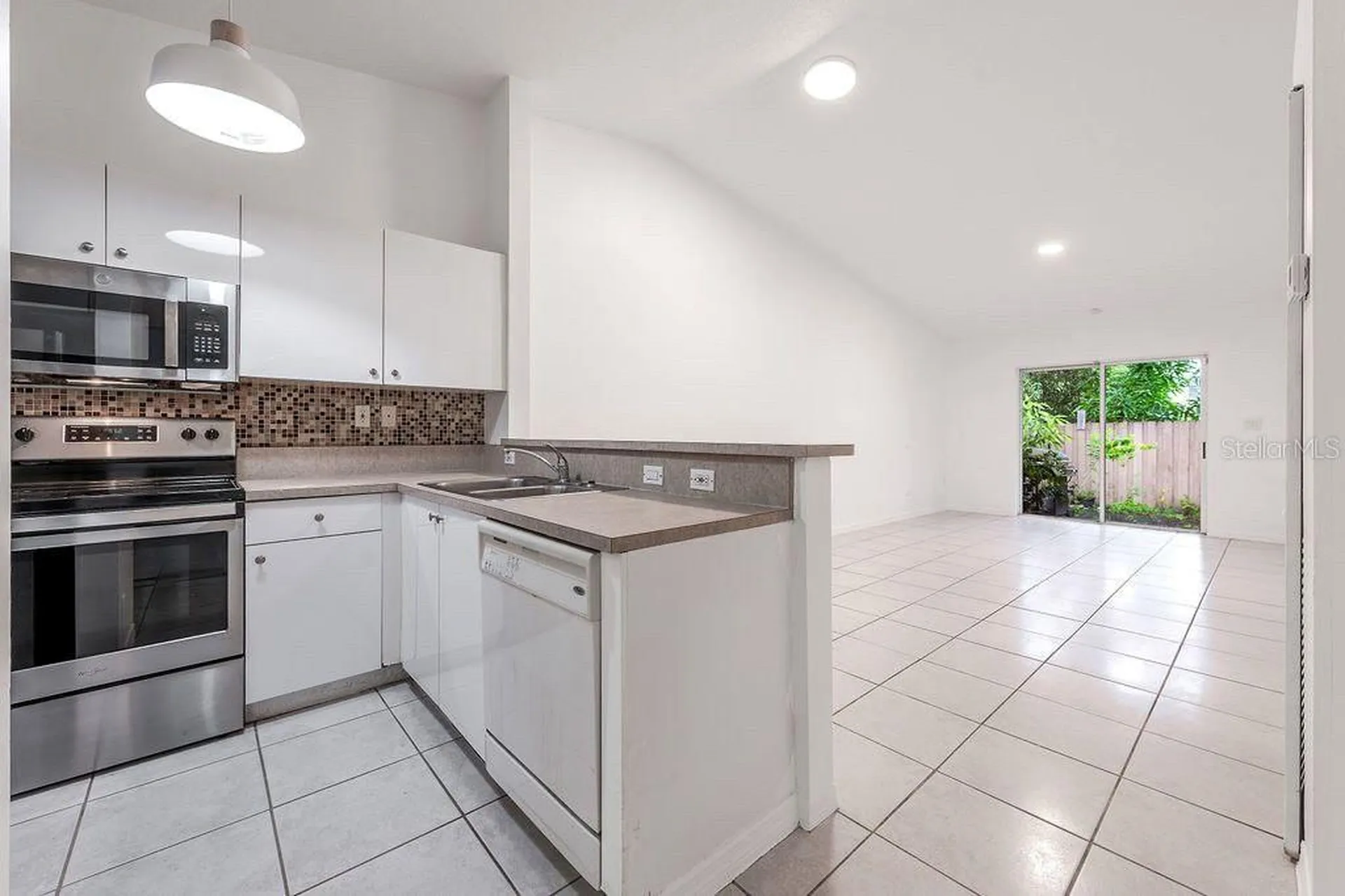 401 NE 1st Court Hallandale Beach FL 33009