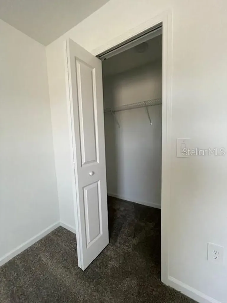 1609 Cross Prairie Parkway Kissimmee FL 34744