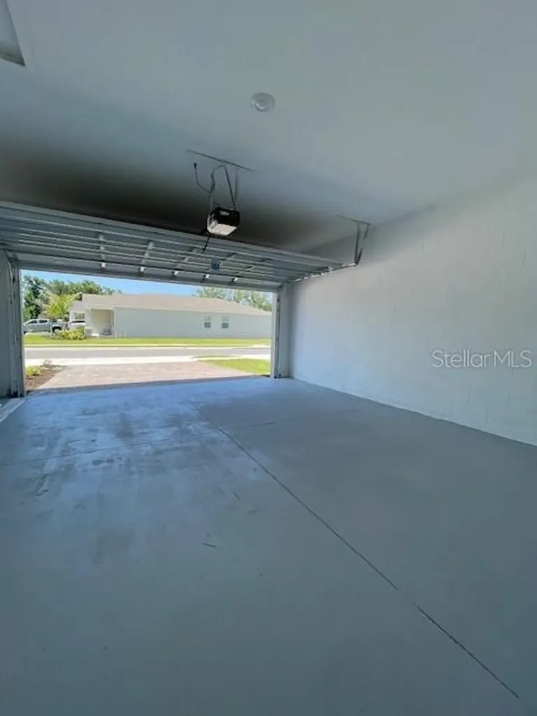 1609 Cross Prairie Parkway Kissimmee FL 34744