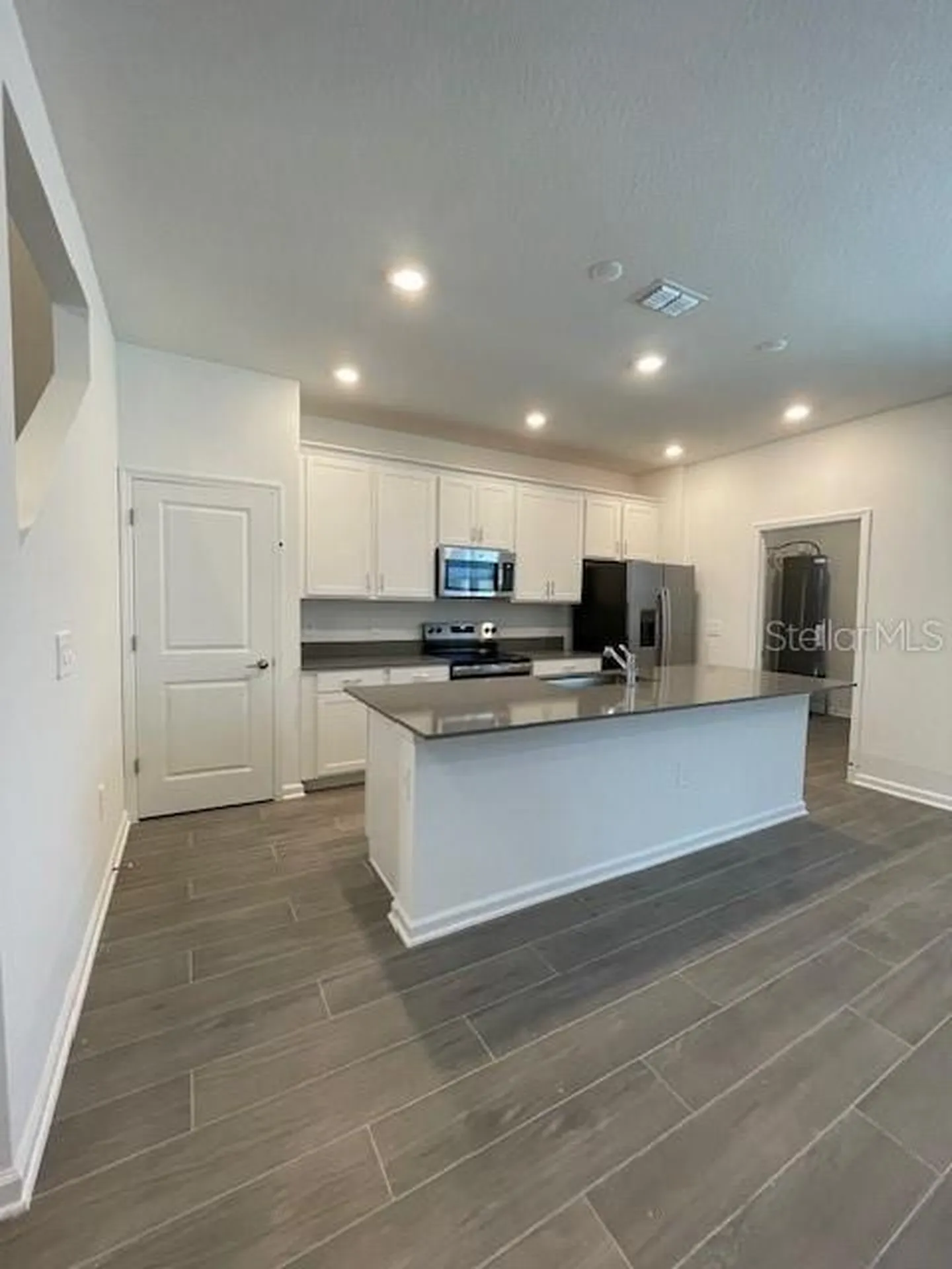 1609 Cross Prairie Parkway Kissimmee FL 34744