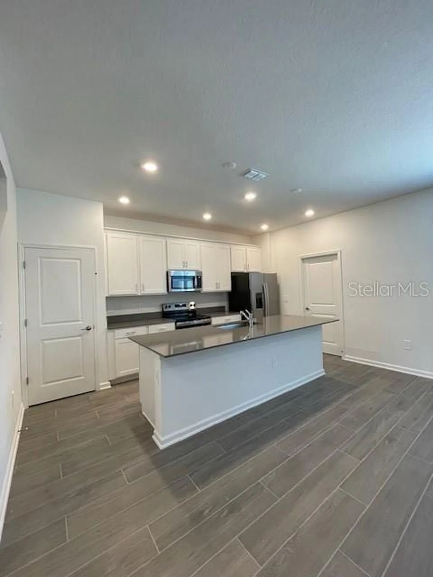 1609 Cross Prairie Parkway Kissimmee FL 34744
