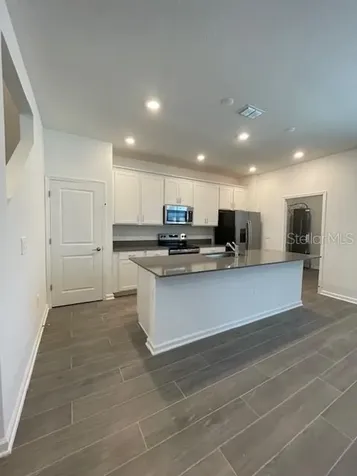 1609 Cross Prairie Parkway Kissimmee FL 34744