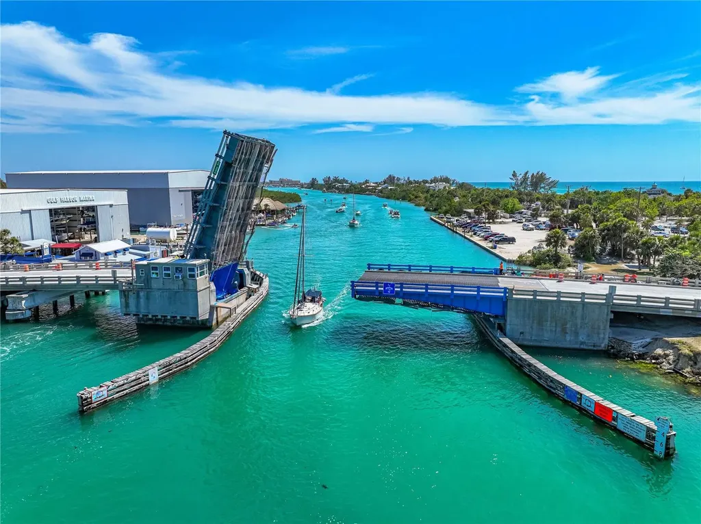 514 Palm Avenue Nokomis FL 34275
