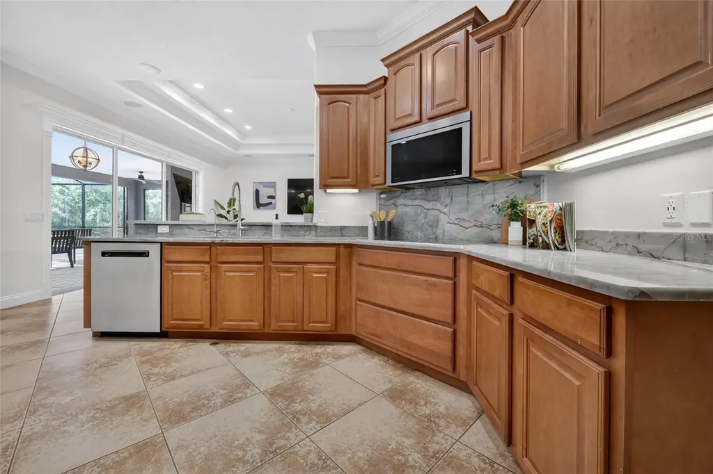 2514 Martucci Seffner FL 33584