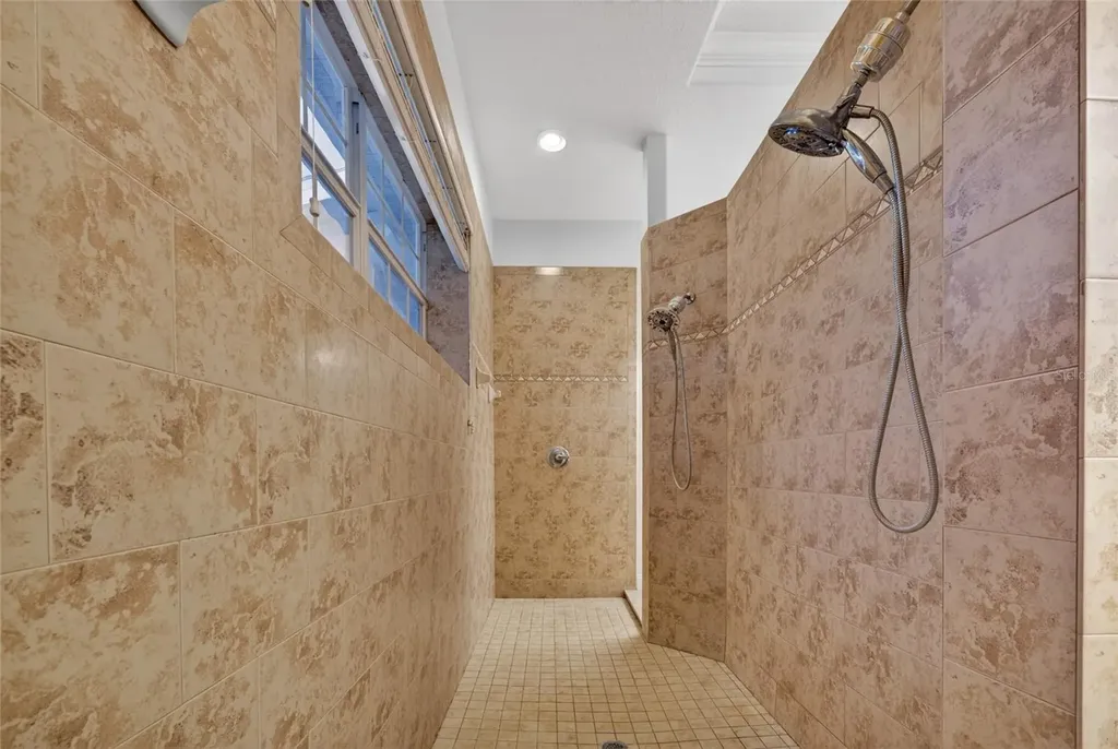 2514 Martucci Seffner FL 33584
