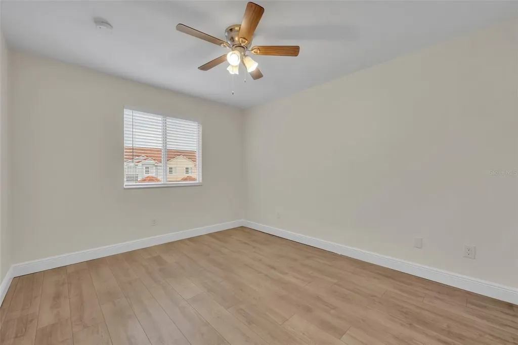1172 S Beach Circle Kissimmee FL 34746