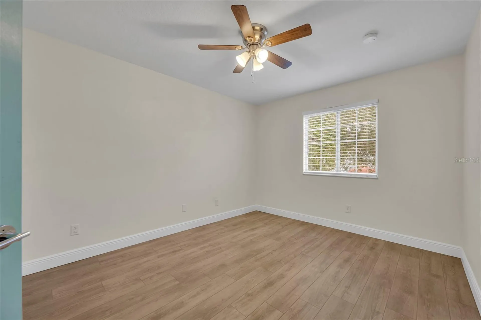 1172 S Beach Circle Kissimmee FL 34746