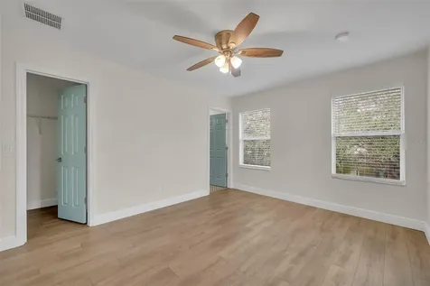 1172 S Beach Circle Kissimmee FL 34746