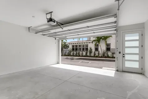 50 64th Street S St Petersburg FL 33707
