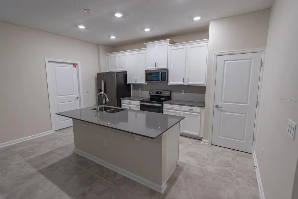 2990 Aqua Virgo Loop Orlando FL 32837