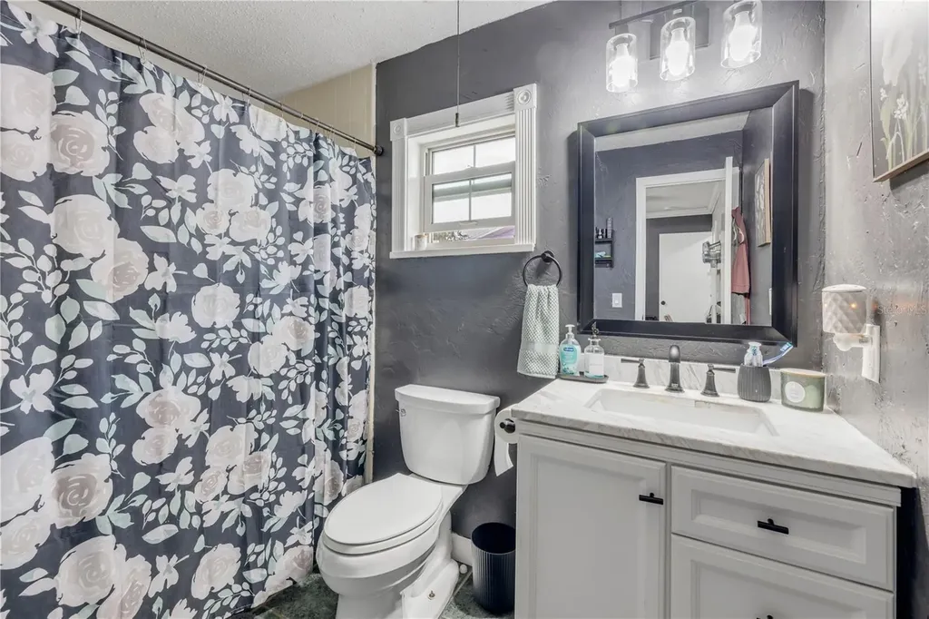 2503 Royal Palm Drive Edgewater FL 32141