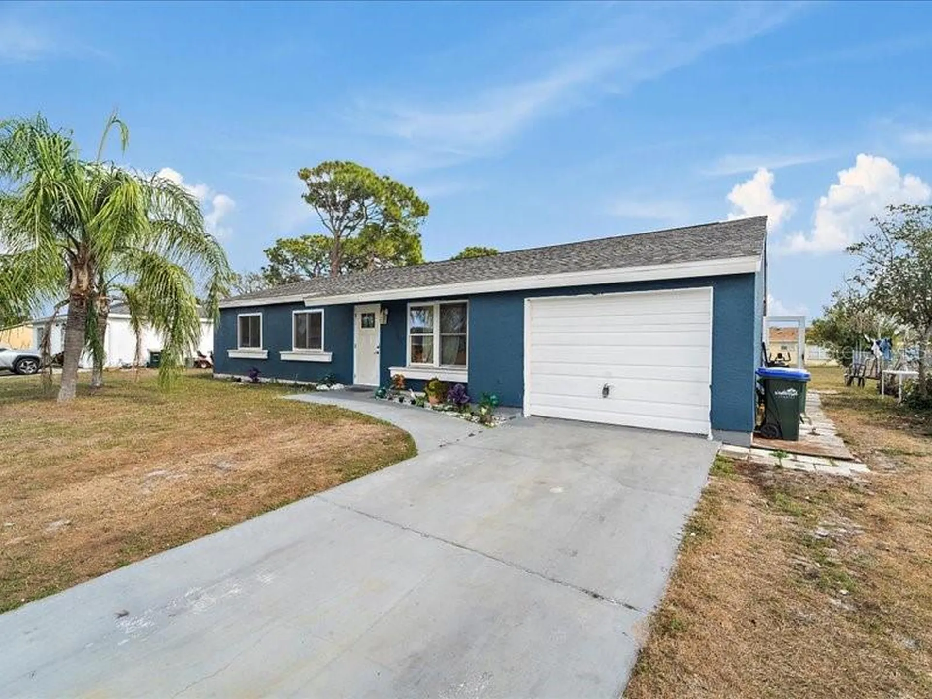 2464 Shenandoah Street North Port FL 34287