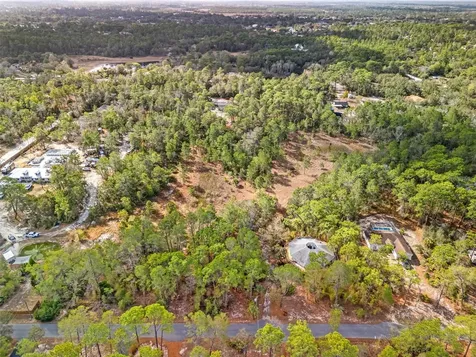 9142 Michigan Avenue Weeki Wachee FL 34613