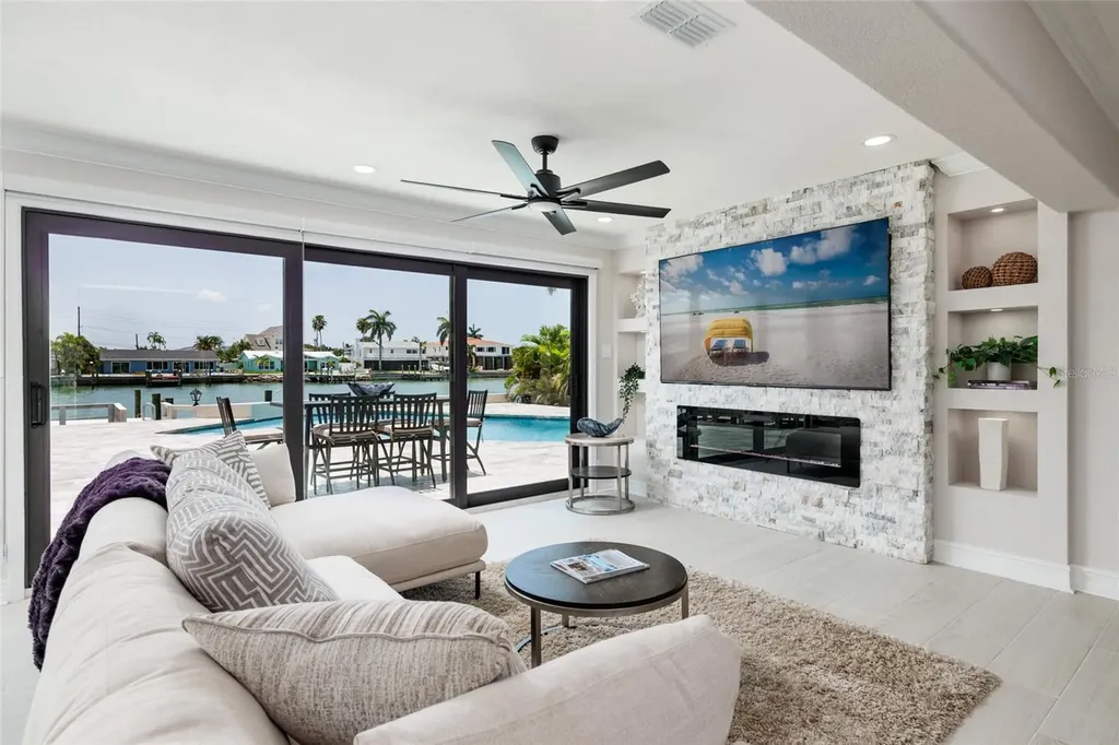 825 116th Avenue Treasure Island FL 33706
