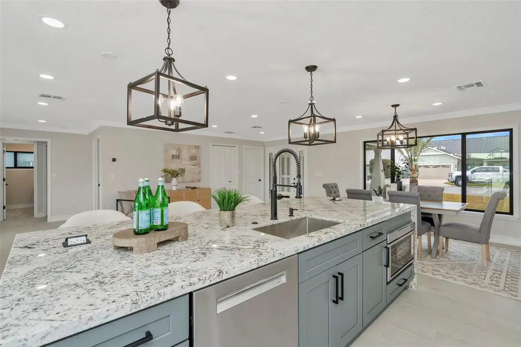 825 116th Avenue Treasure Island FL 33706