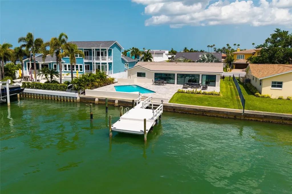 825 116th Avenue Treasure Island FL 33706