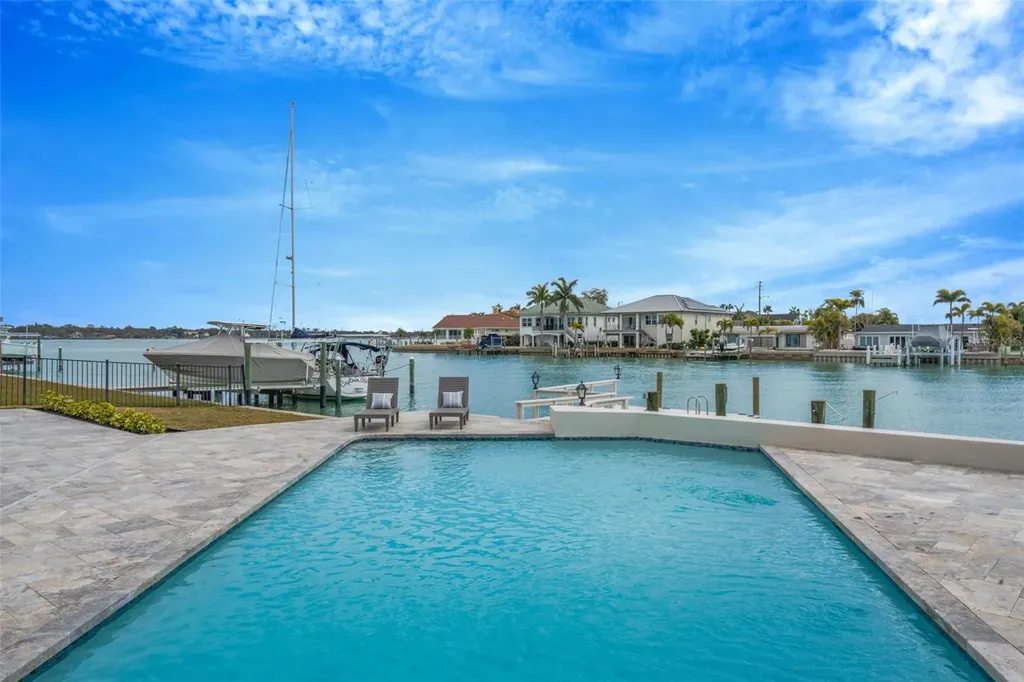825 116th Avenue Treasure Island FL 33706