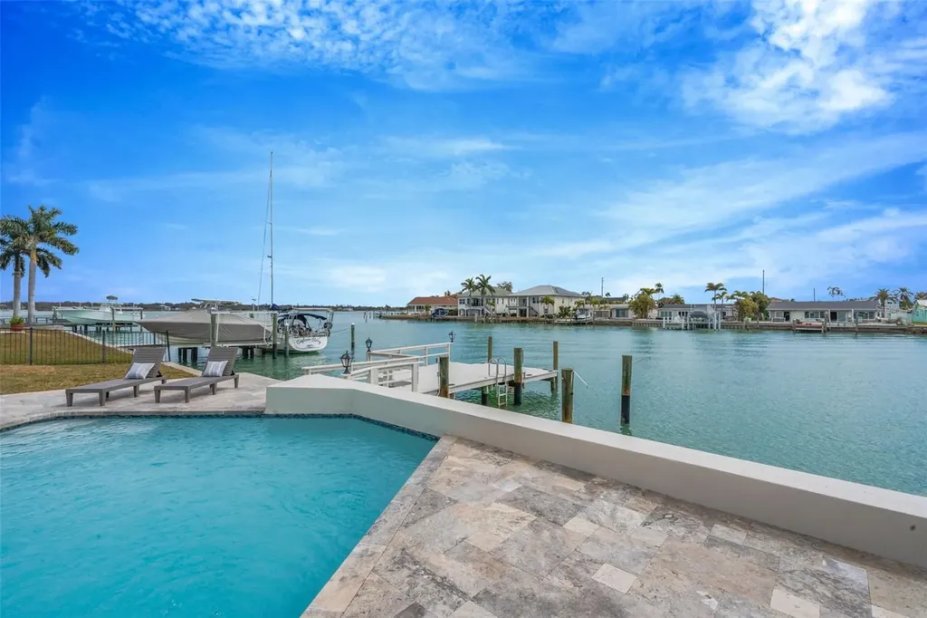 825 116th Avenue Treasure Island FL 33706