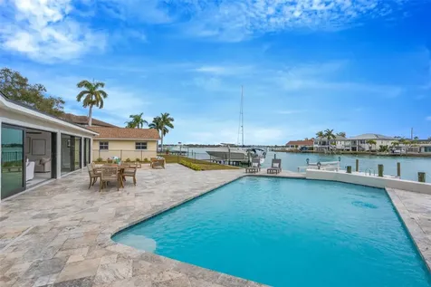 825 116th Avenue Treasure Island FL 33706