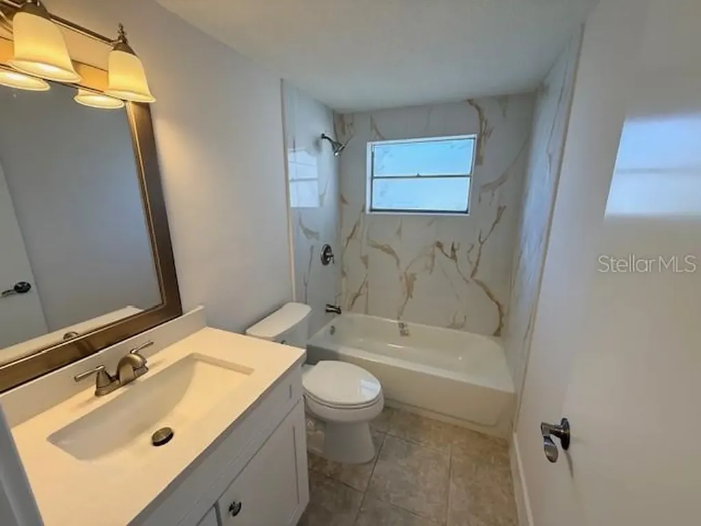600 Russell Street Longboat Key FL 34228