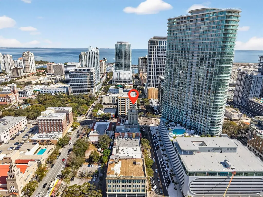 405 Central Avenue St Petersburg FL 33701