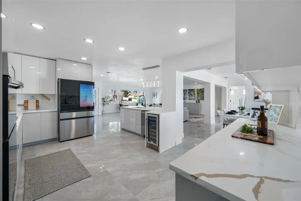 7905 9th Avenue S St Petersburg FL 33707