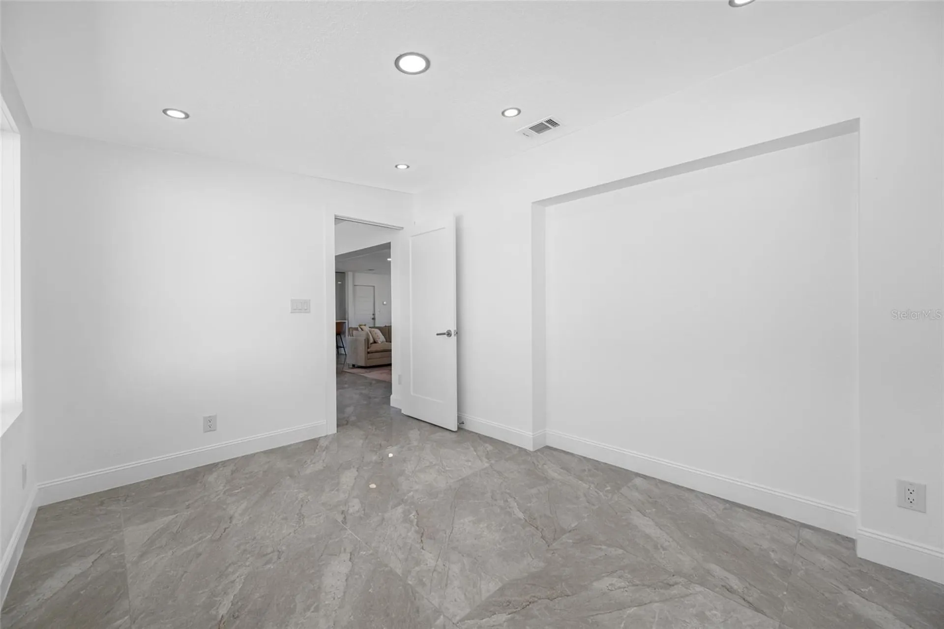 7905 9th Avenue S St Petersburg FL 33707