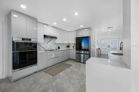 7905 9th Avenue S St Petersburg FL 33707