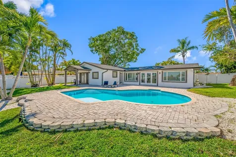 7905 9th Avenue S St Petersburg FL 33707
