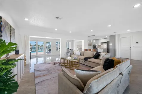 7905 9th Avenue S St Petersburg FL 33707