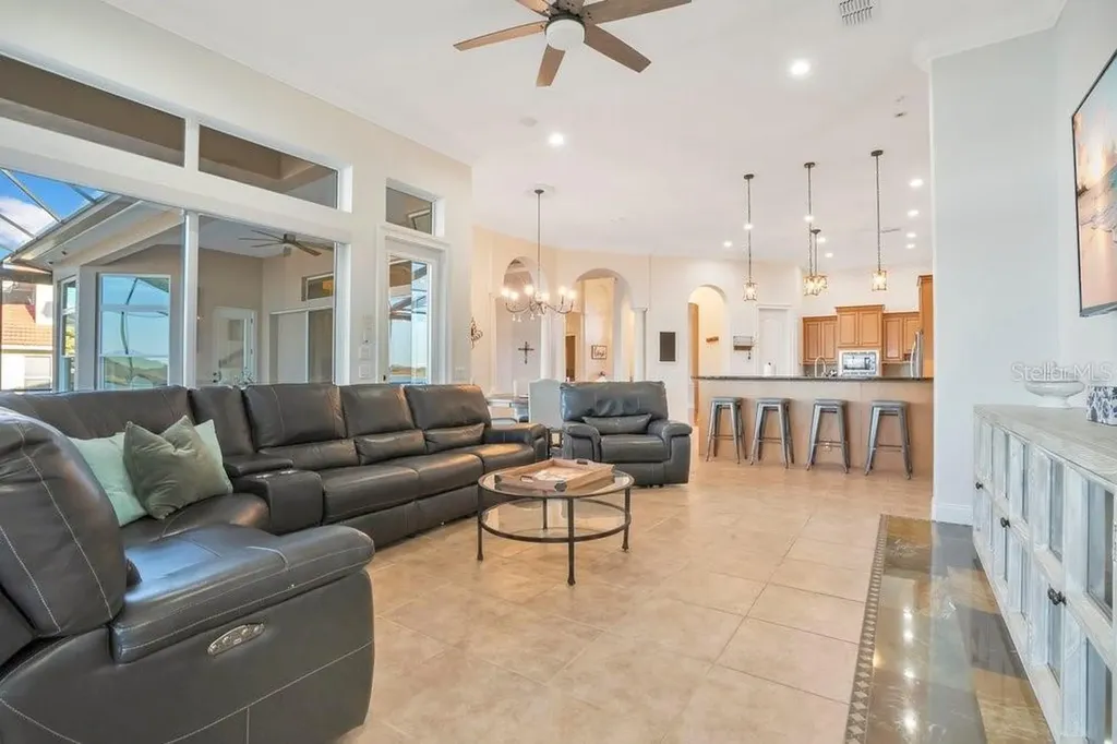 3040 Highlands By The Lake Way Lakeland FL 33812