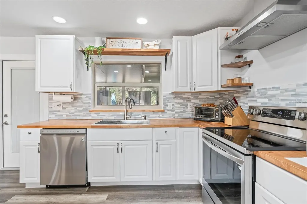 611 Little Wekiva Road Altamonte Springs FL 32714