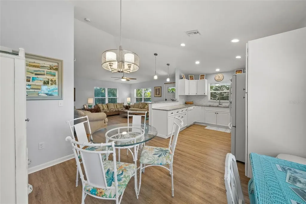 116 Avenida La Palma Nokomis FL 34275