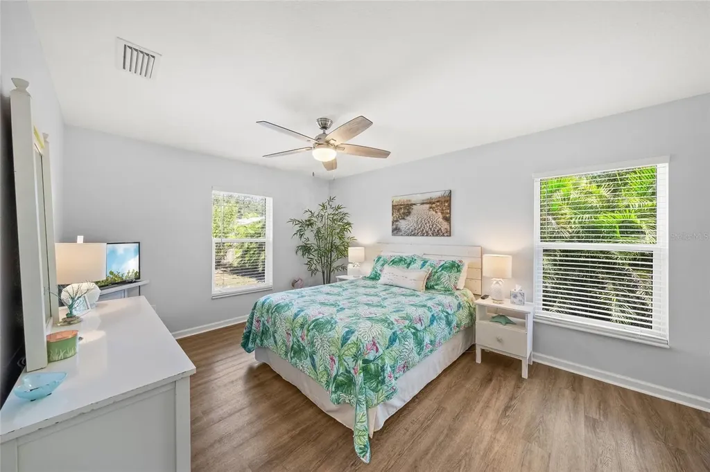 116 Avenida La Palma Nokomis FL 34275